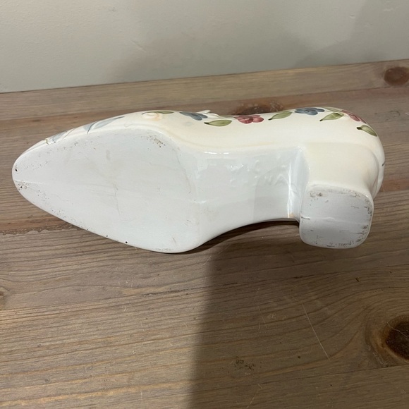 W.C.L.China porcelain slipper in perfect condition. - Picture 5 of 6